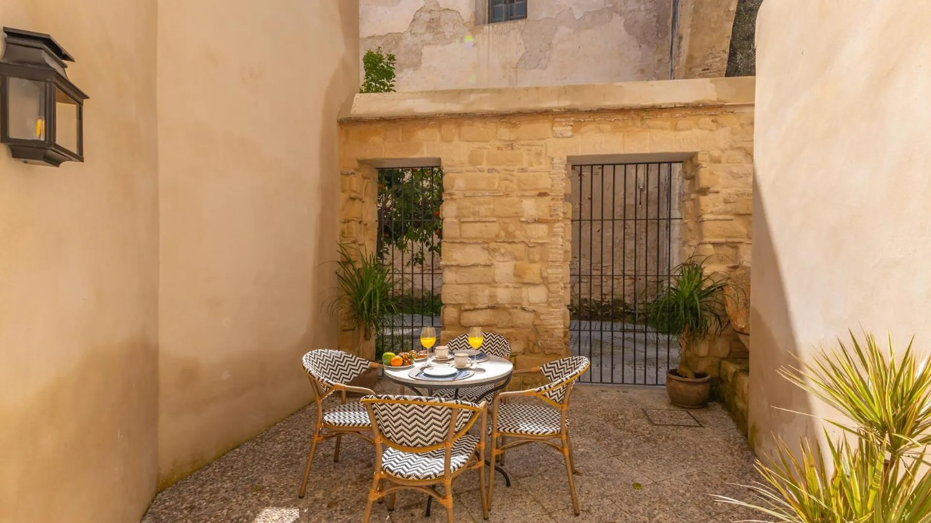 Aladro Apartamentos By Valcambre ヘレス
